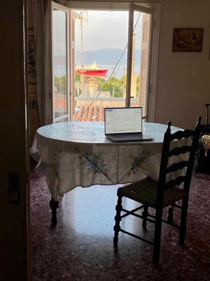 Appartement Vue Sur Mer Soul Family, Egine Aegina Extérieur photo
